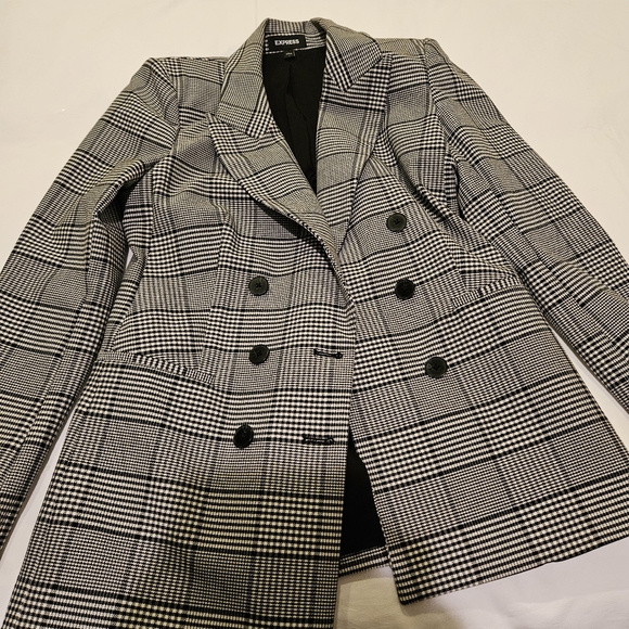 Blazer Express - Picture 1 of 3
